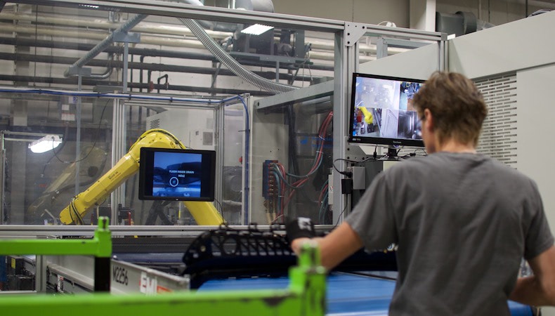 Injection molding process Streamline injection molding process