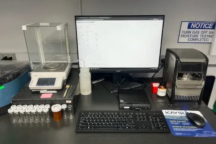 Hydrotracer Moisture Tester